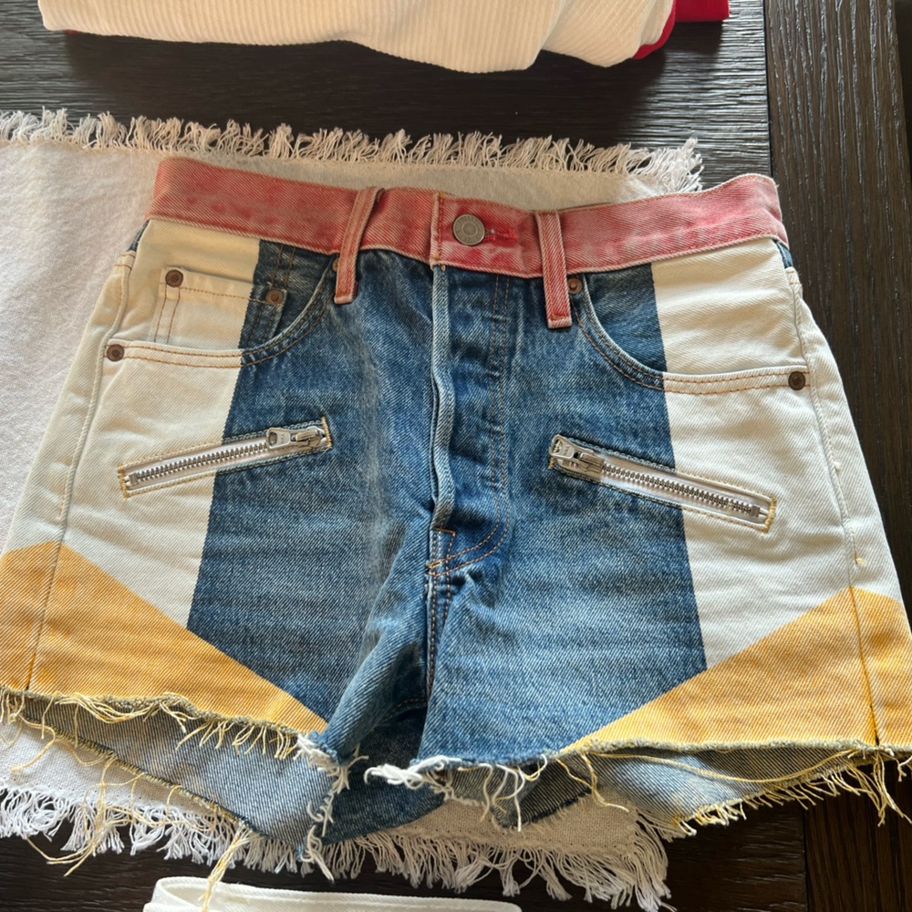 Levi’s shorts